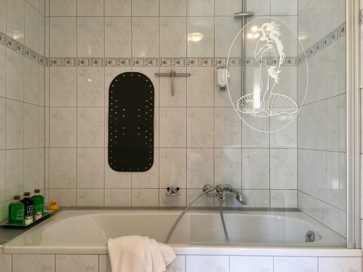 Apartment Casa Del Monte ซินส์ไฮม์ ภายนอก รูปภาพ